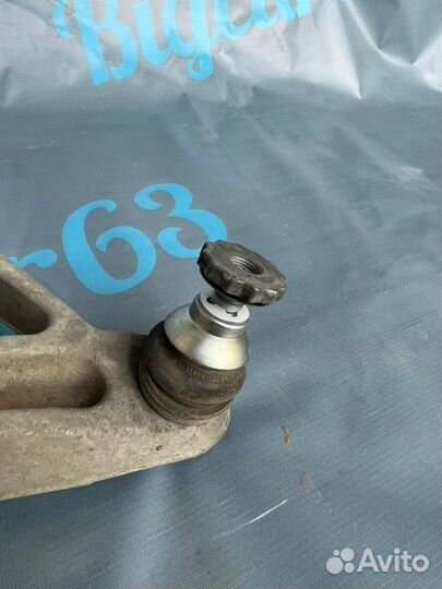 Кулак поворотный задний левый Mercedes-Benz Gls