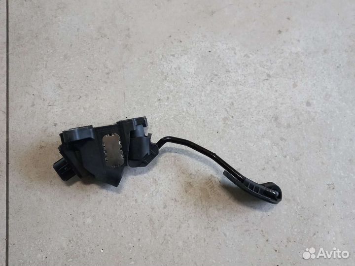 Педаль газа Lexus NX 300h 2014-2021 2019
