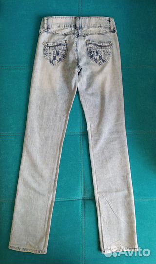 Джинсы