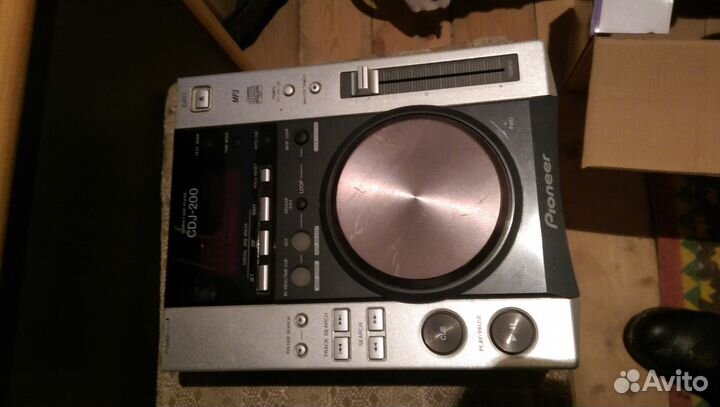 Pioneer CDJ 200
