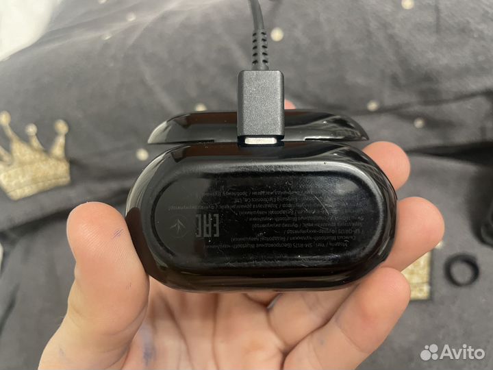 Беспроводные наушники samsung galaxy buds+