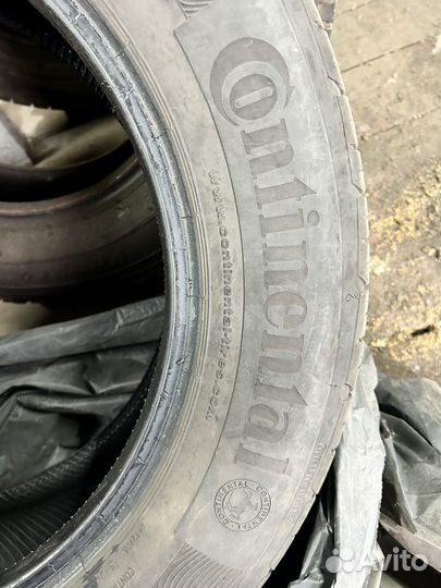 Continental ContiPremiumContact 5 215/60 R17