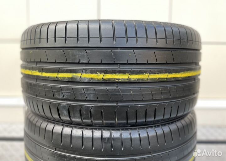Pirelli P Zero PZ4 275/30 R20