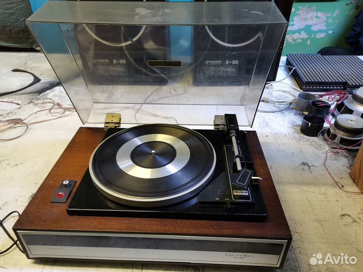 Виктория-003 виниловый проигрыватель