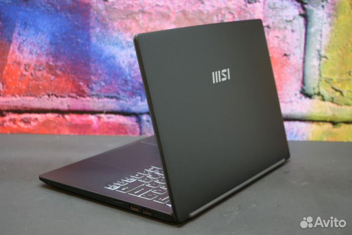 Ультрабук MSI 14.0