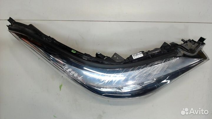 Фара (передняя) Toyota C-HR, 2021