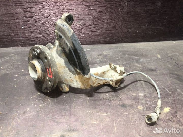 Кулак поворотный передний правый Ford Galaxy 2.3L