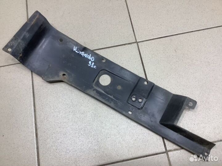 Кожух замка капота правый Ssang Yong Korando KJ