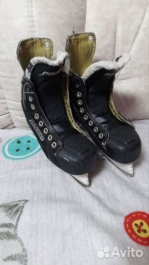 Хоккейные коньки bauer