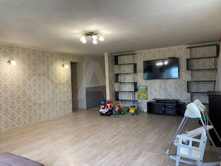 Дом 262 м² на участке 18 сот.