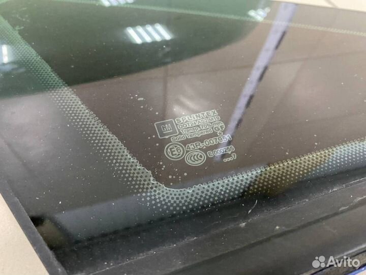 Стекло двери передней правой форточка Opel Zafira B 2005-2012