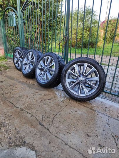 Комплект зимней резины на оригинальных дисках R17