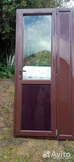 Двери пластиковые со стеклом бу