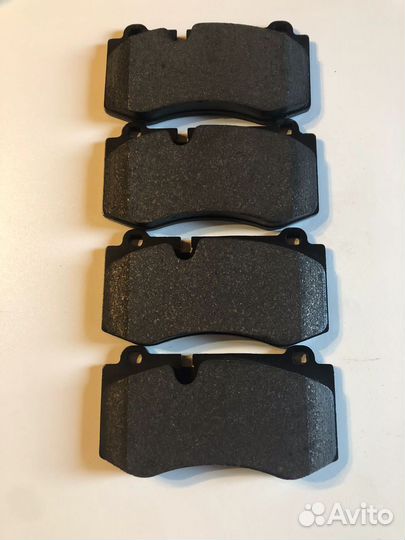 Передние тормозные колодки Mercedes W221.C216