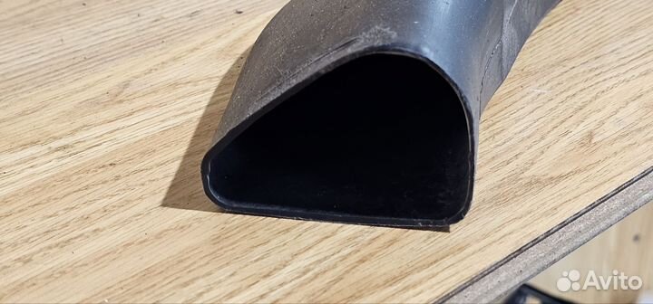 Воздухозаборник левый Land Rover Freelander 2