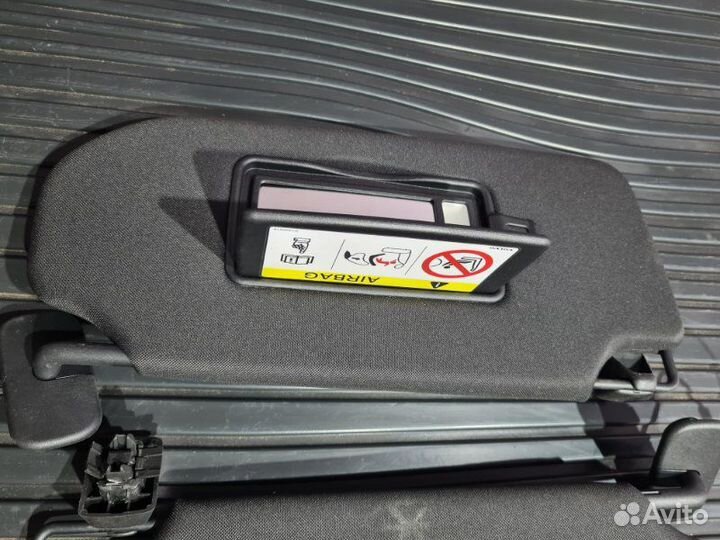 Козырек солнцезащитный Volvo Xc90 2 D4204T23 2016