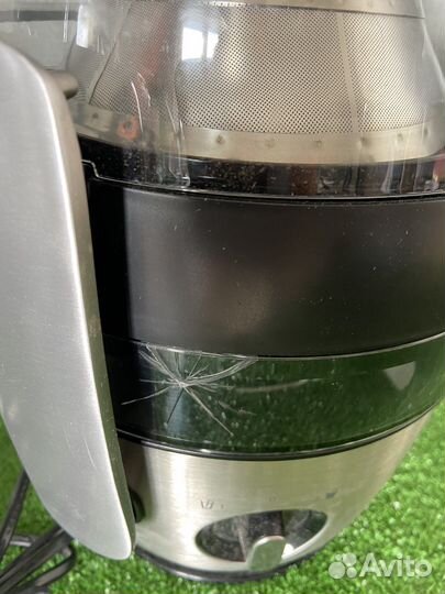 Центробежная соковыжималка Philips HR1922