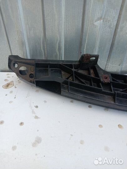 Усилитель бампера передний Peugeot 206 седан KFW