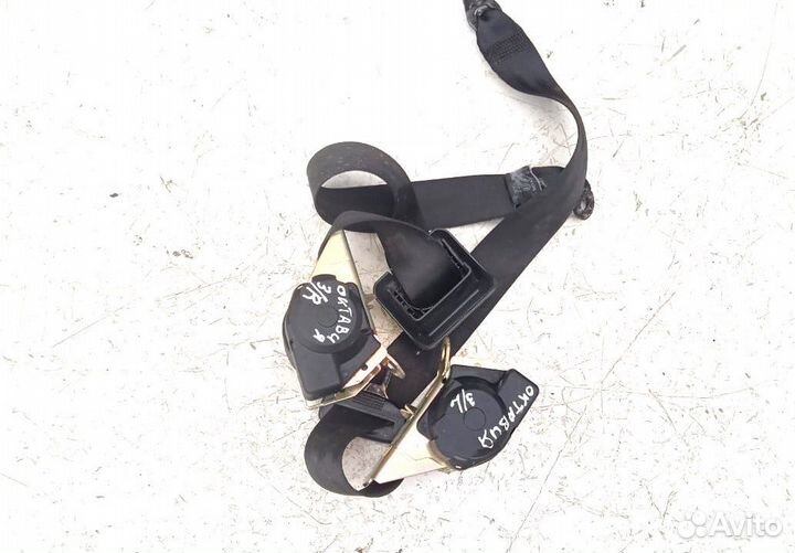 Ремень задний правый Skoda Octavia Tour