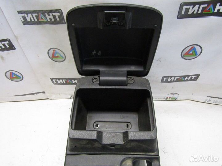 Подлокотник Grand Vitara 2006-2015