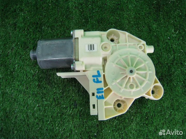 Мотор стеклоподъёмника передний левый Ford Focus