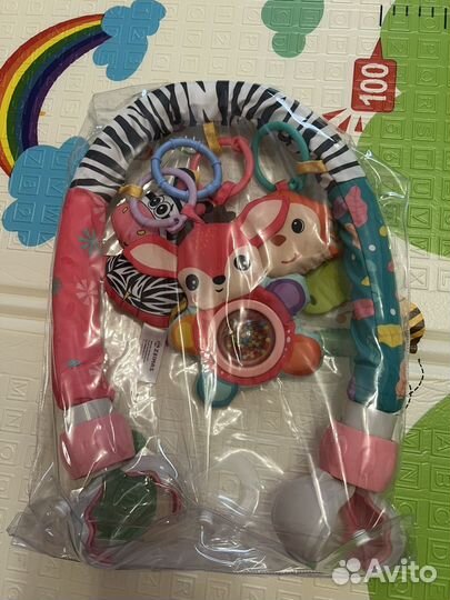 Игрушки на кроватку