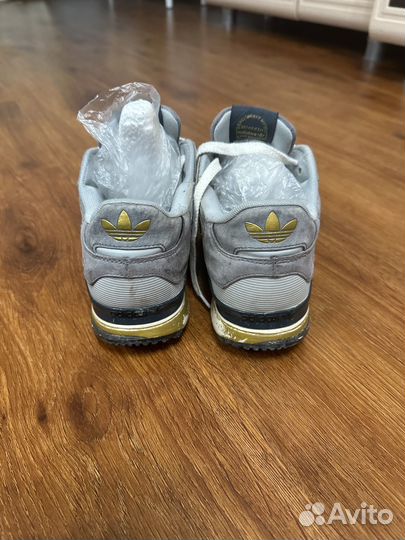 Кроссовки adidas 38