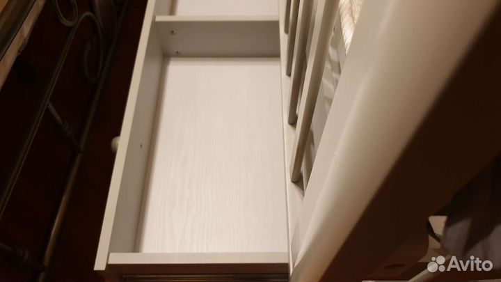 Детская кровать для новорожденных с маятником