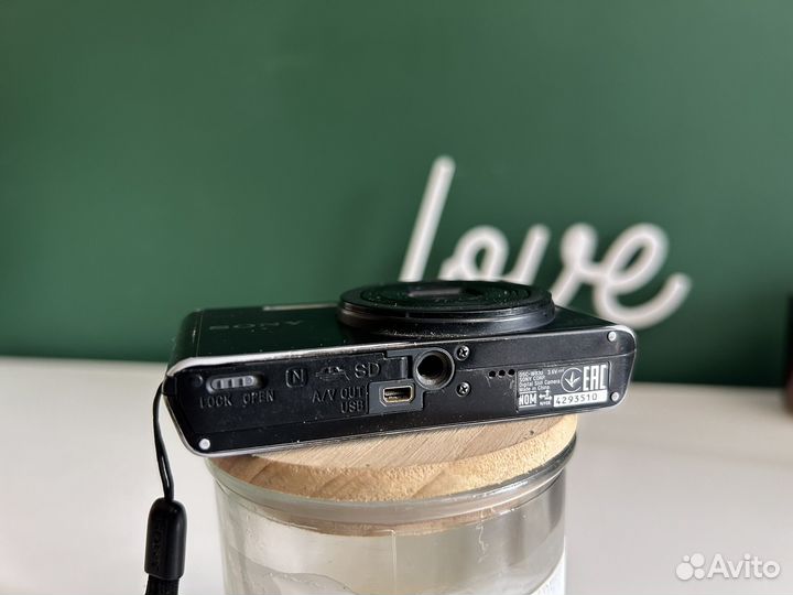 Цифровой фотоаппарат Sony Cyber-Shot DSC-W830