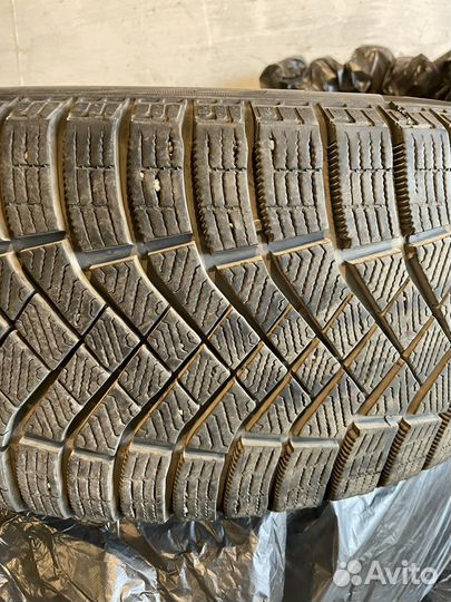 Pirelli Ice Zero 235/55 R19 105H