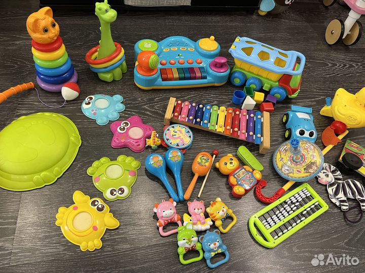 Игрушки малышам пакетом