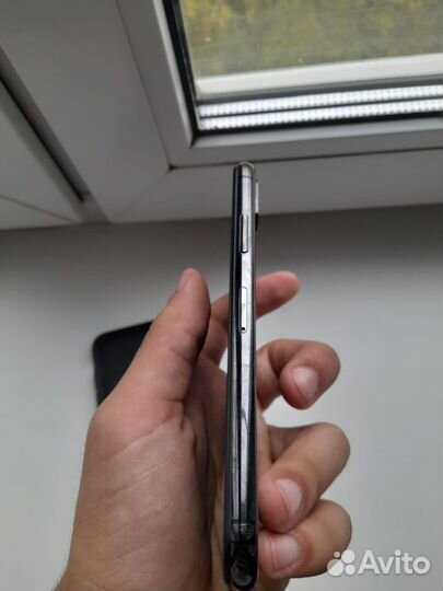 iPhone X, 64 ГБ