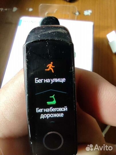 Продам honor band 5