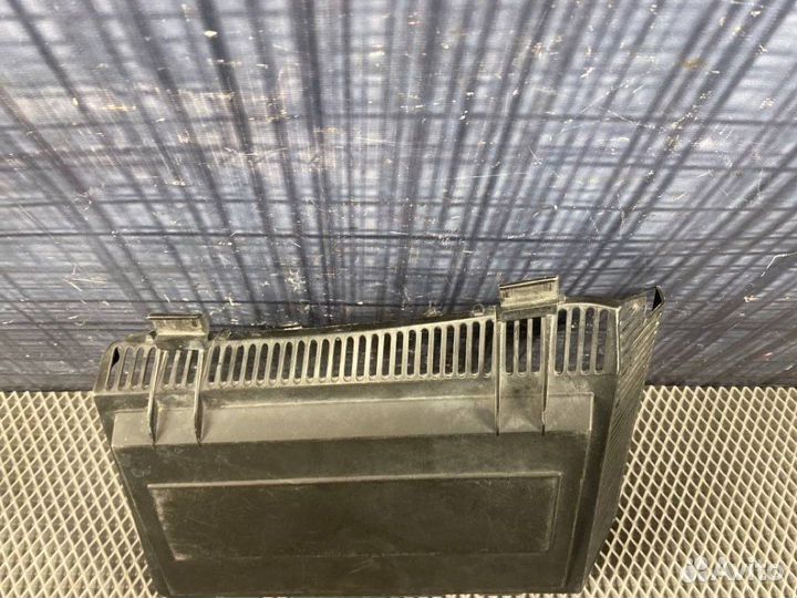 Крышка корпуса салонного фильтра левая Bmw E39