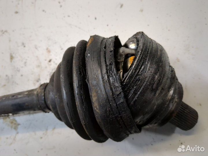 Полуось Skoda SuperB, 2012