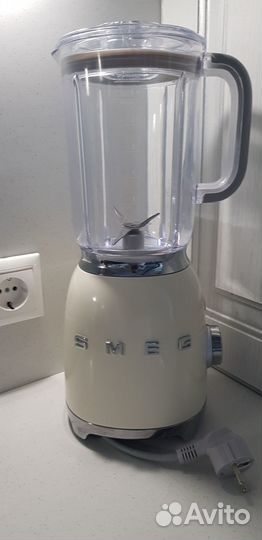 Стационарный блендер модель smeg BLF01сreu