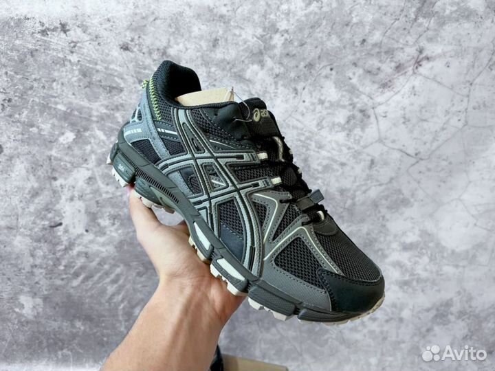 Кроссовки Asics комфортные