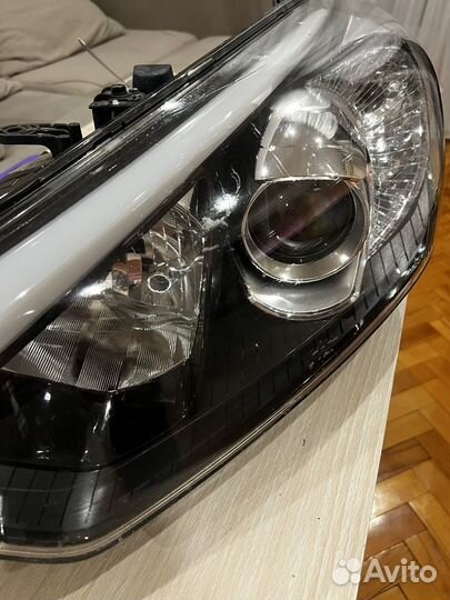 Левая передняя фара Kia Cerato 3