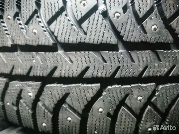Bridgestone Ice Cruiser 7000S 205/55 R16