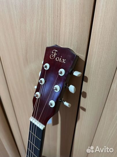 Новая акустическая гитара