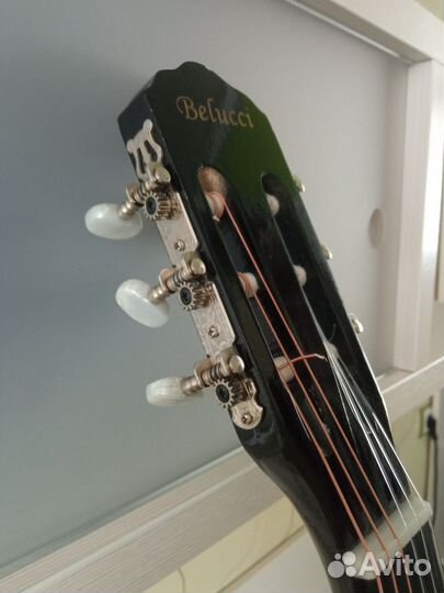 Классическая гитара б/у