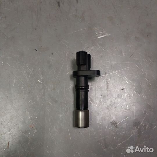 Датчик положения коленвала Toyota Corolla E150