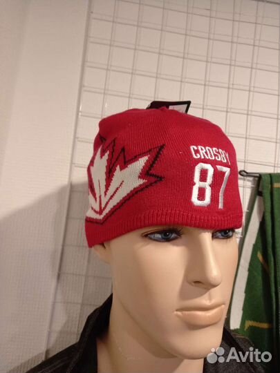 Зимние спортивные шапки и шарфы