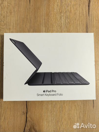iPad Pro 11 2018 256gb + Apple SMART keyboard foli
