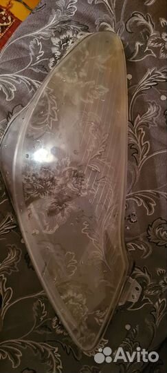 Правое стекло фары opel corsa d