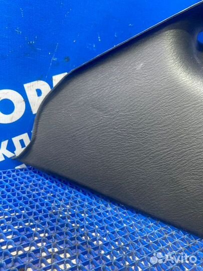 Обшивка задней стойки Lifan Breez седан 2010