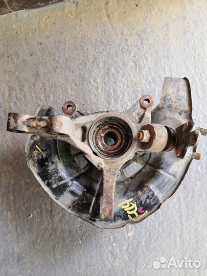 Ступица правая и левая передняя Lexus rx300