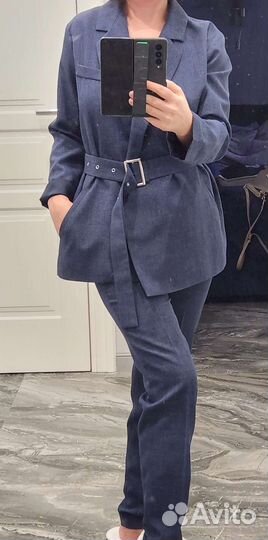 Брючный костюм