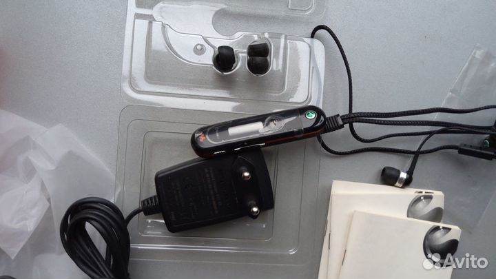 Наушники Новые Блютуз-Вкладыши SonyEricsson DS970