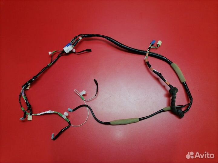 Проводка двери багажника Toyota Corolla ZZE121R